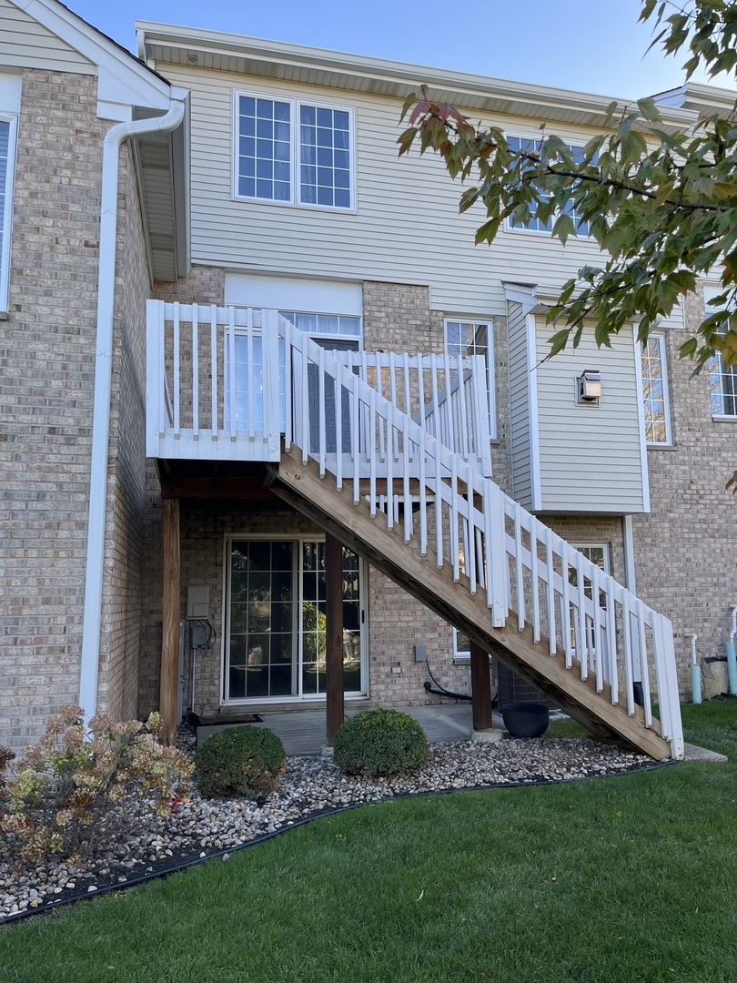 18132 Lake Shore Drive, Orland Park, IL 60467