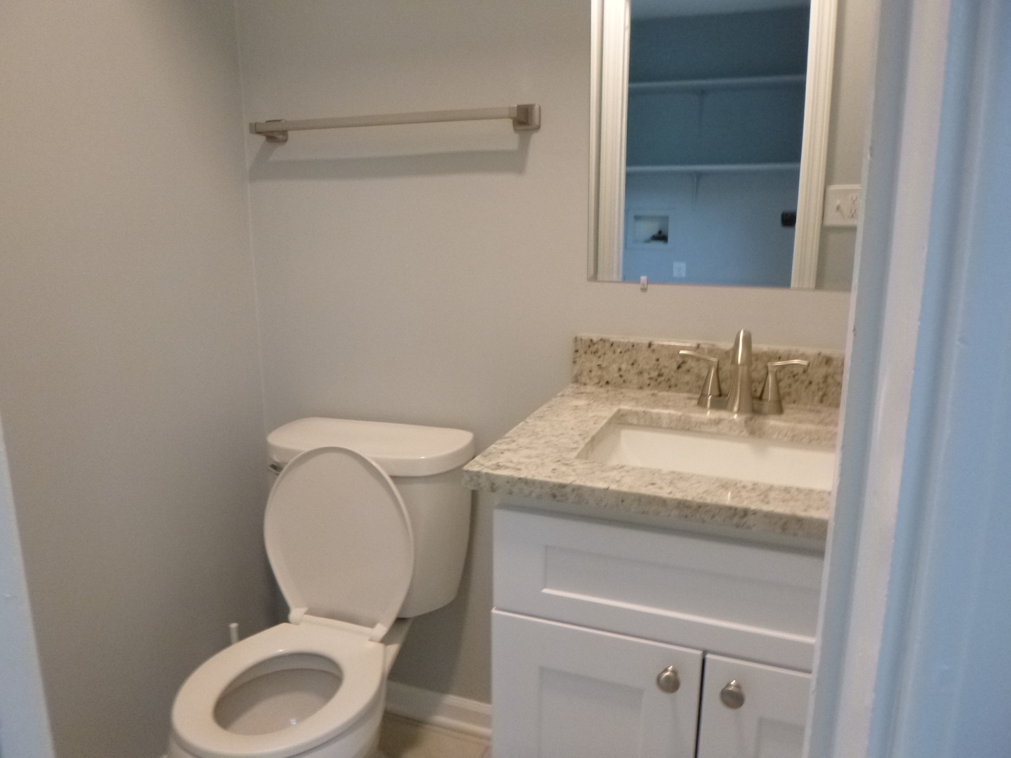 305 Four Winds Way, Carpentersville, IL 60110