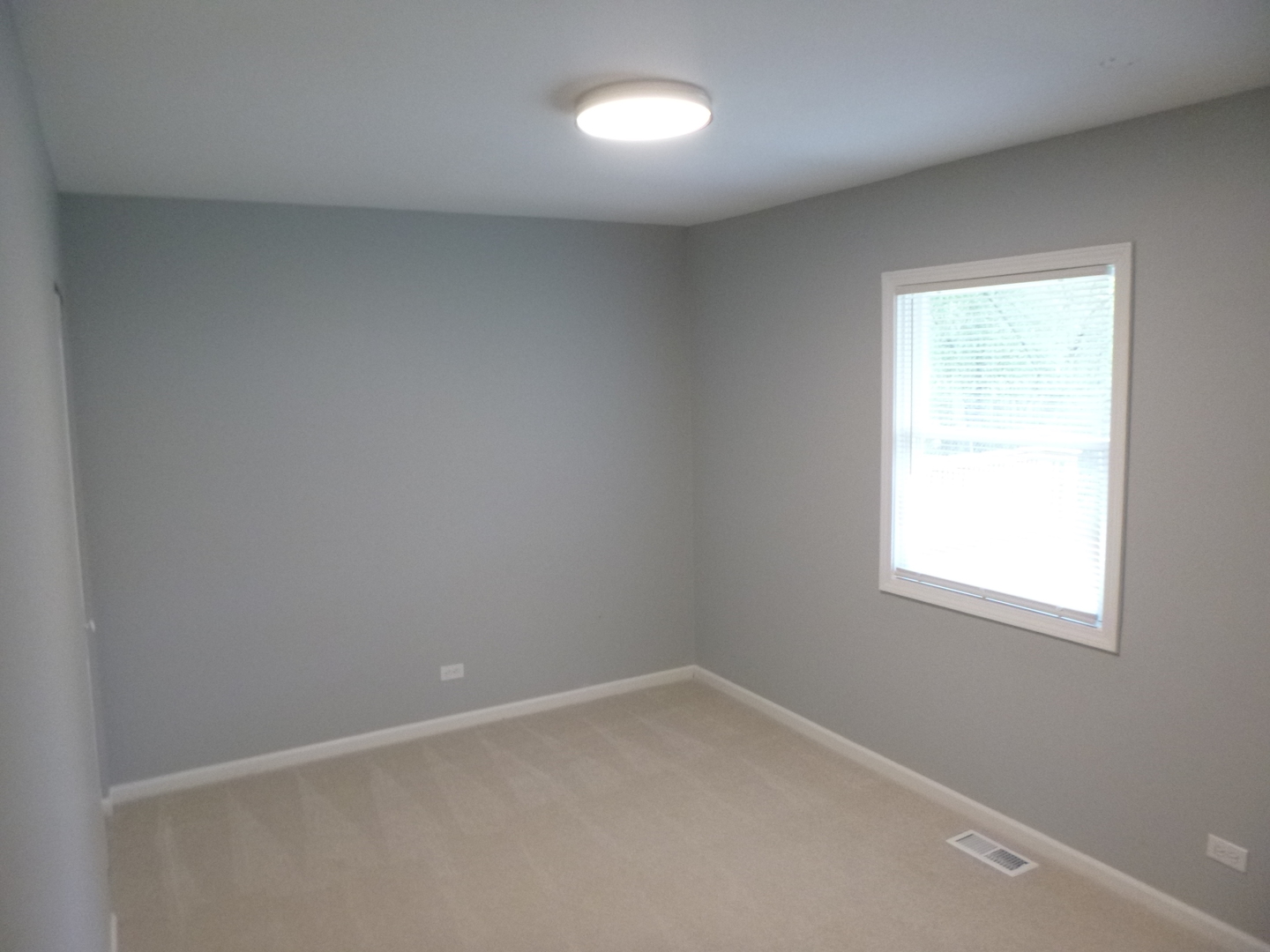 305 Four Winds Way, Carpentersville, IL 60110