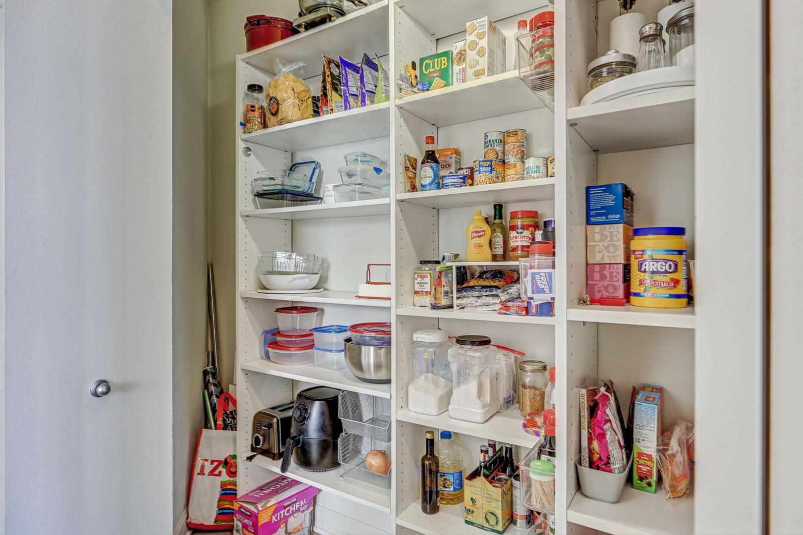 451 W Huron Street #1407, Chicago, IL 60654