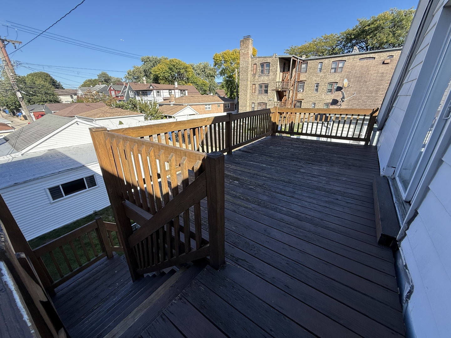 4844 W MONTROSE Avenue, Chicago, IL 60641