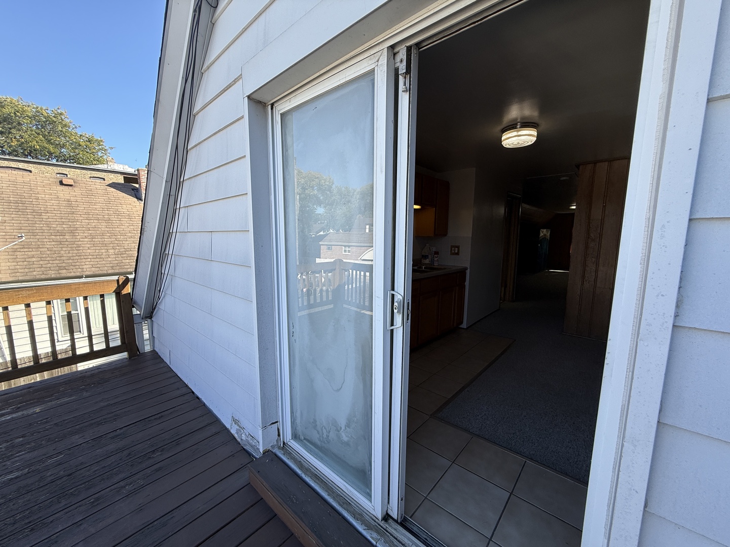 4844 W MONTROSE Avenue, Chicago, IL 60641