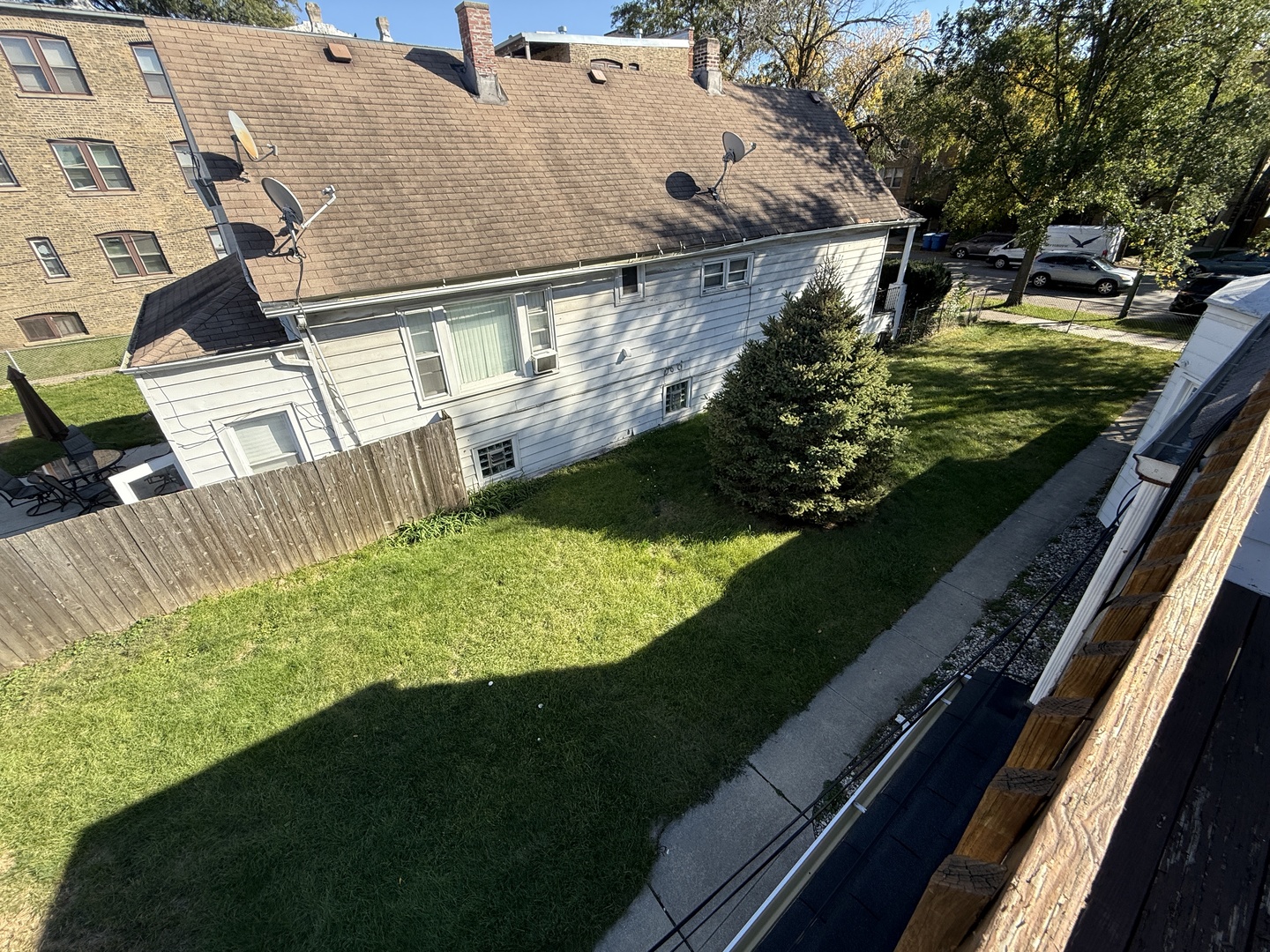 4844 W MONTROSE Avenue, Chicago, IL 60641