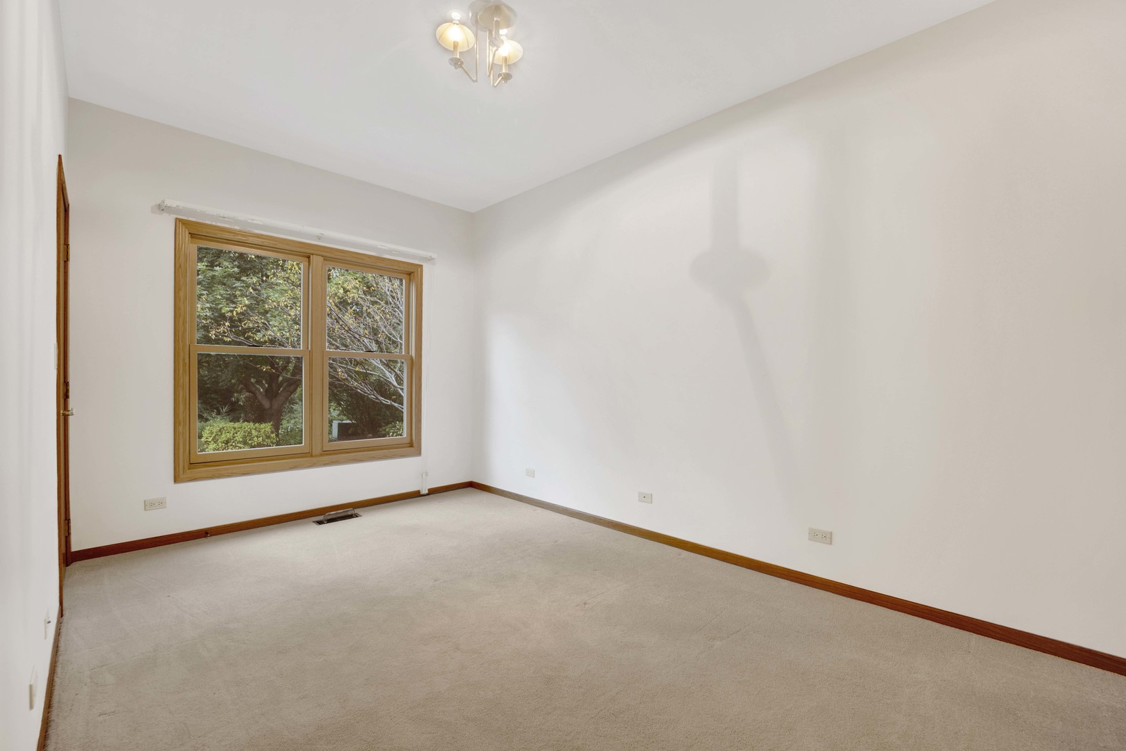 640 Downey Street, Hoffman Estates, IL 60169