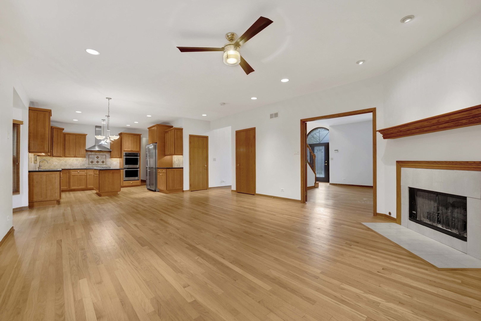 640 Downey Street, Hoffman Estates, IL 60169