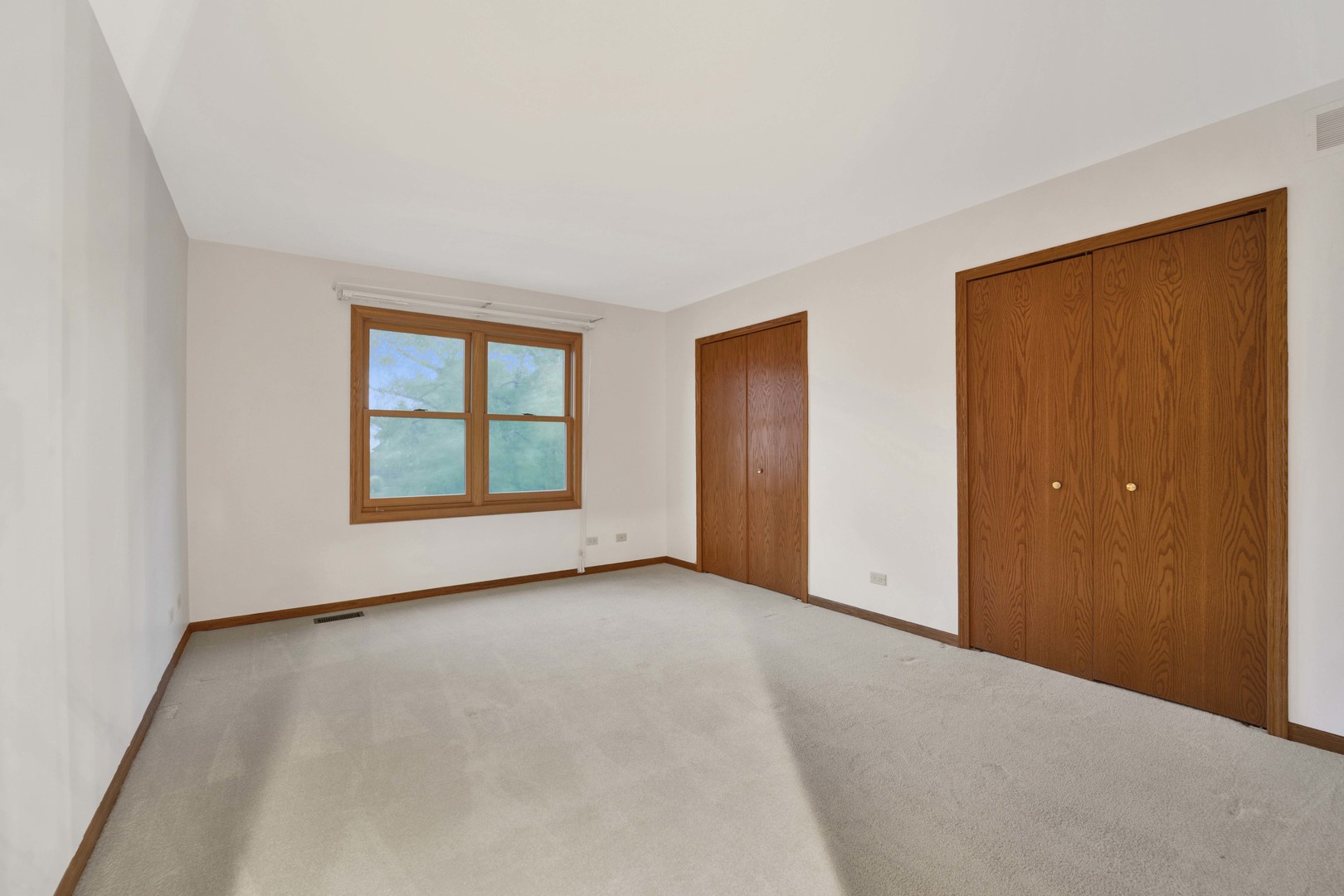 640 Downey Street, Hoffman Estates, IL 60169