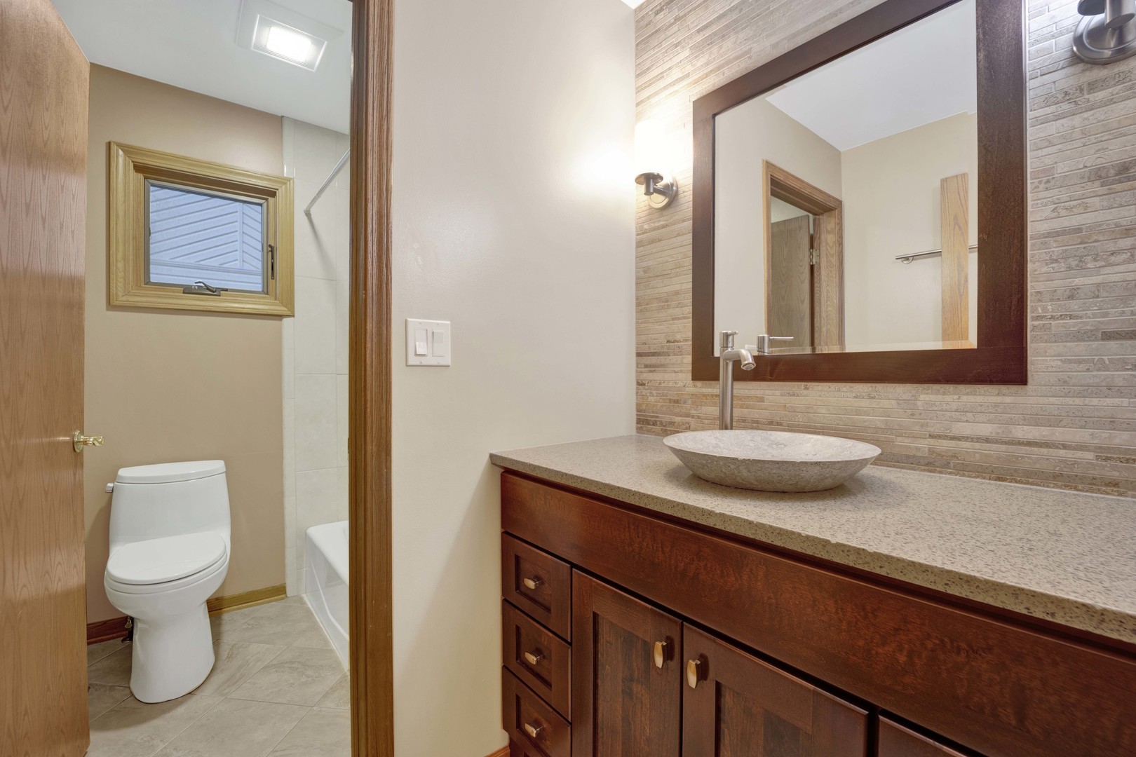 640 Downey Street, Hoffman Estates, IL 60169