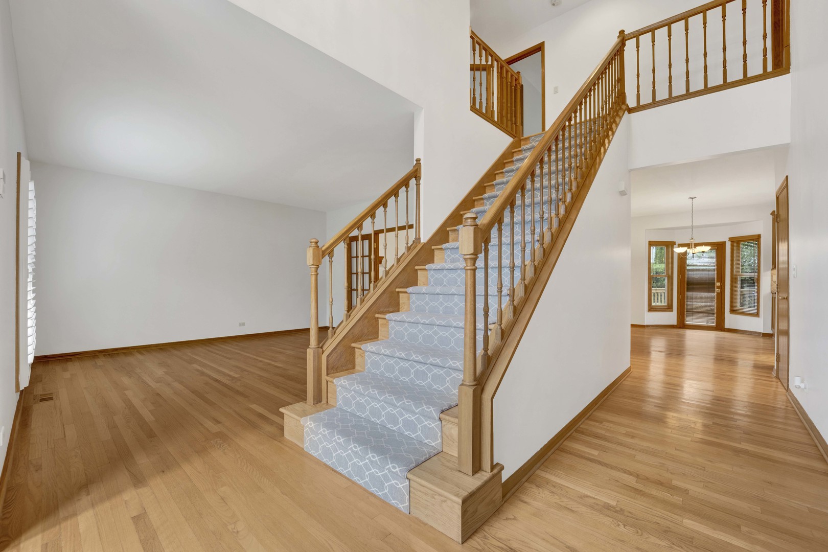 640 Downey Street, Hoffman Estates, IL 60169