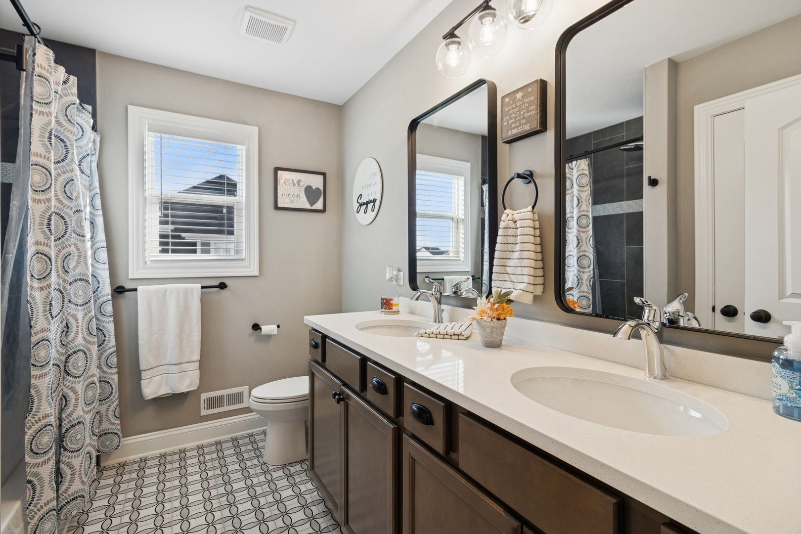 1647 Cobb Street, New Lenox, IL 60451