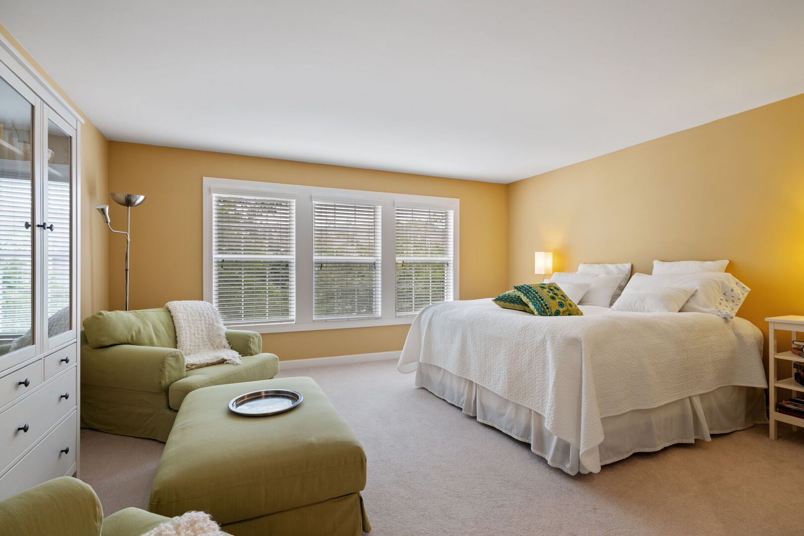 805 Stone Canyon Circle, Inverness, IL 60010