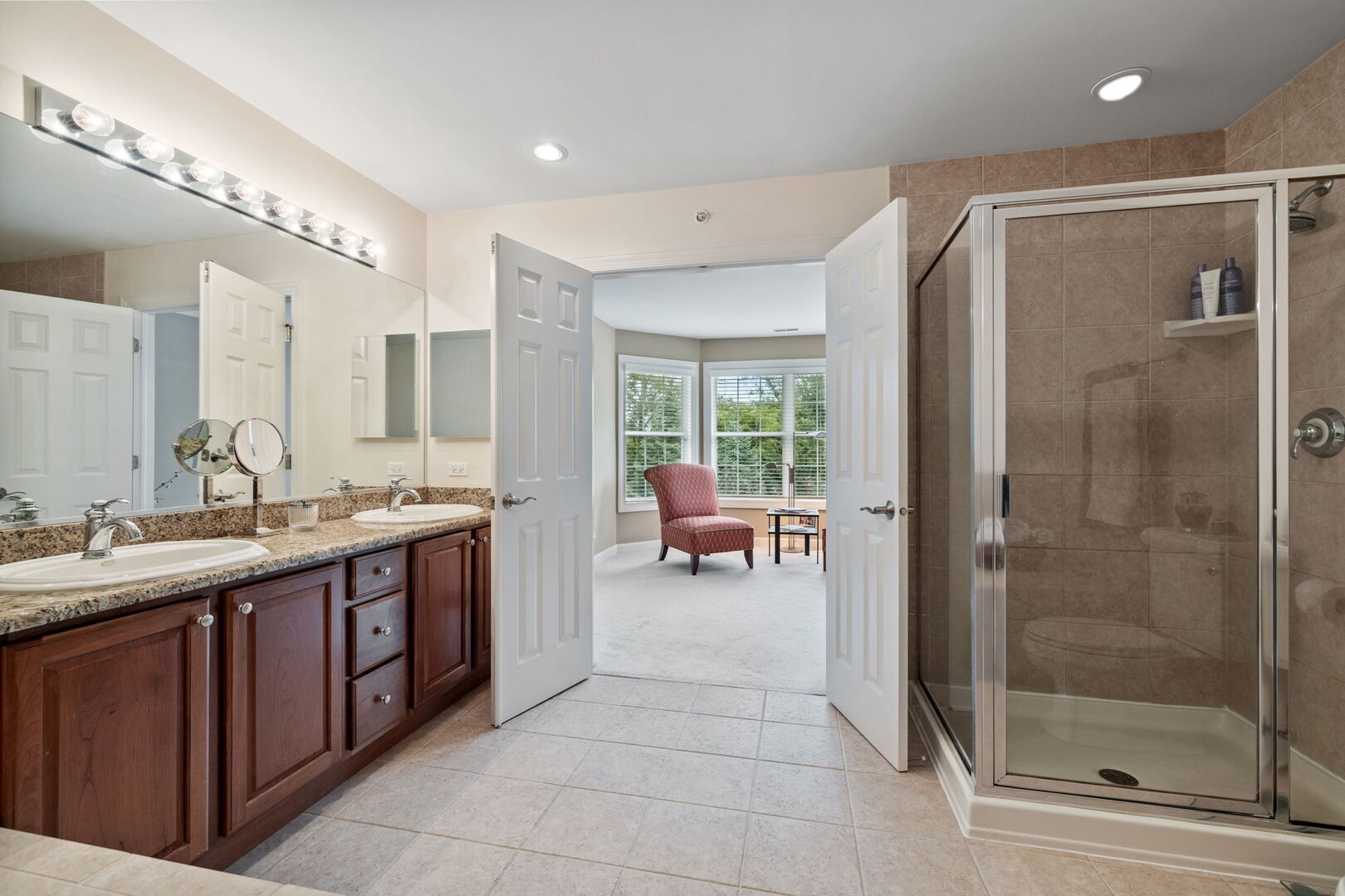 805 Stone Canyon Circle, Inverness, IL 60010