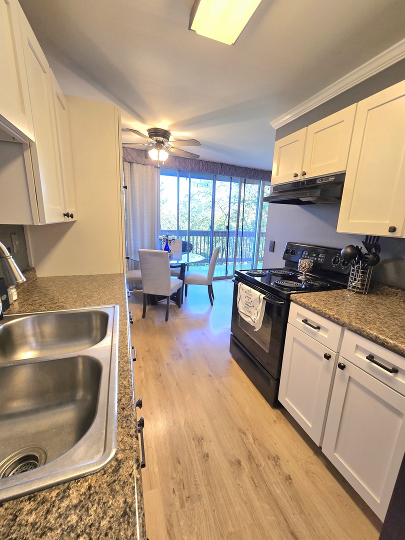 5600 Hillcrest Lane #2K, Lisle, IL 60532