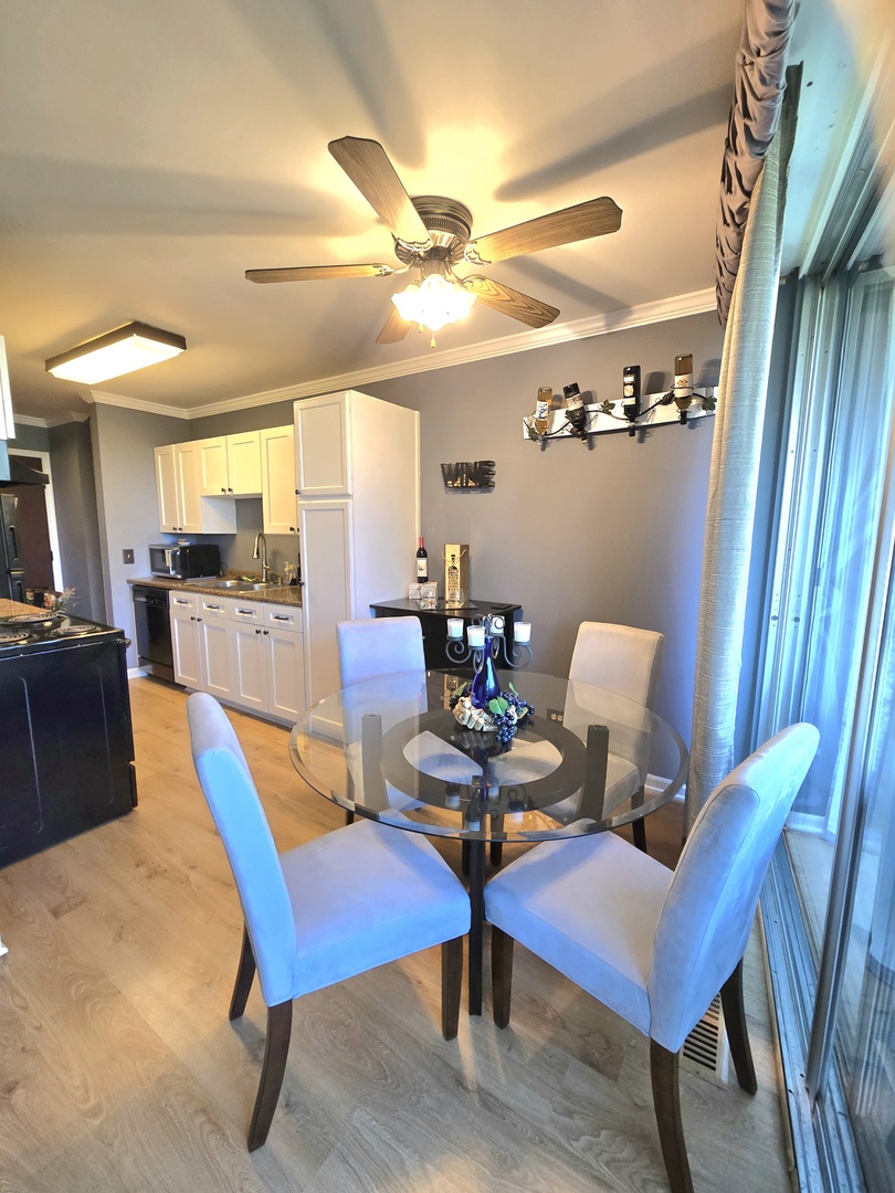 5600 Hillcrest Lane #2K, Lisle, IL 60532