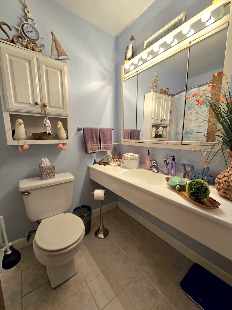 5600 Hillcrest Lane #2K, Lisle, IL 60532