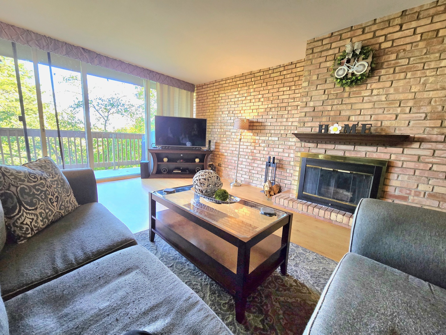 5600 Hillcrest Lane #2K, Lisle, IL 60532