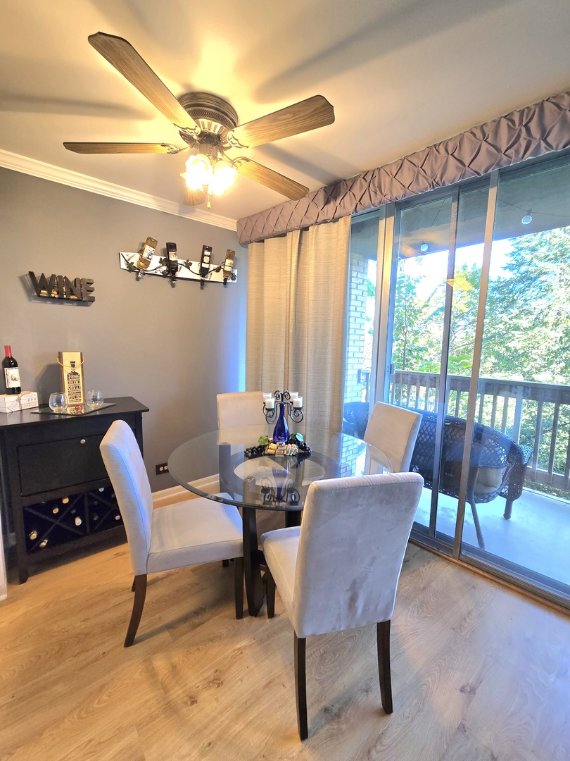 5600 Hillcrest Lane #2K, Lisle, IL 60532