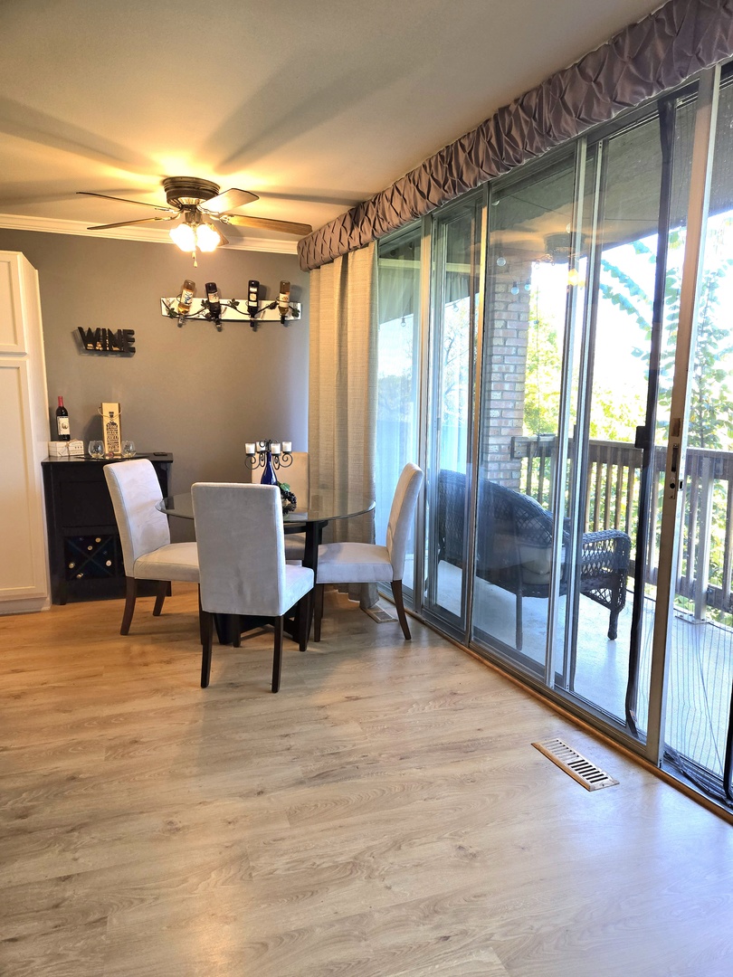 5600 Hillcrest Lane #2K, Lisle, IL 60532