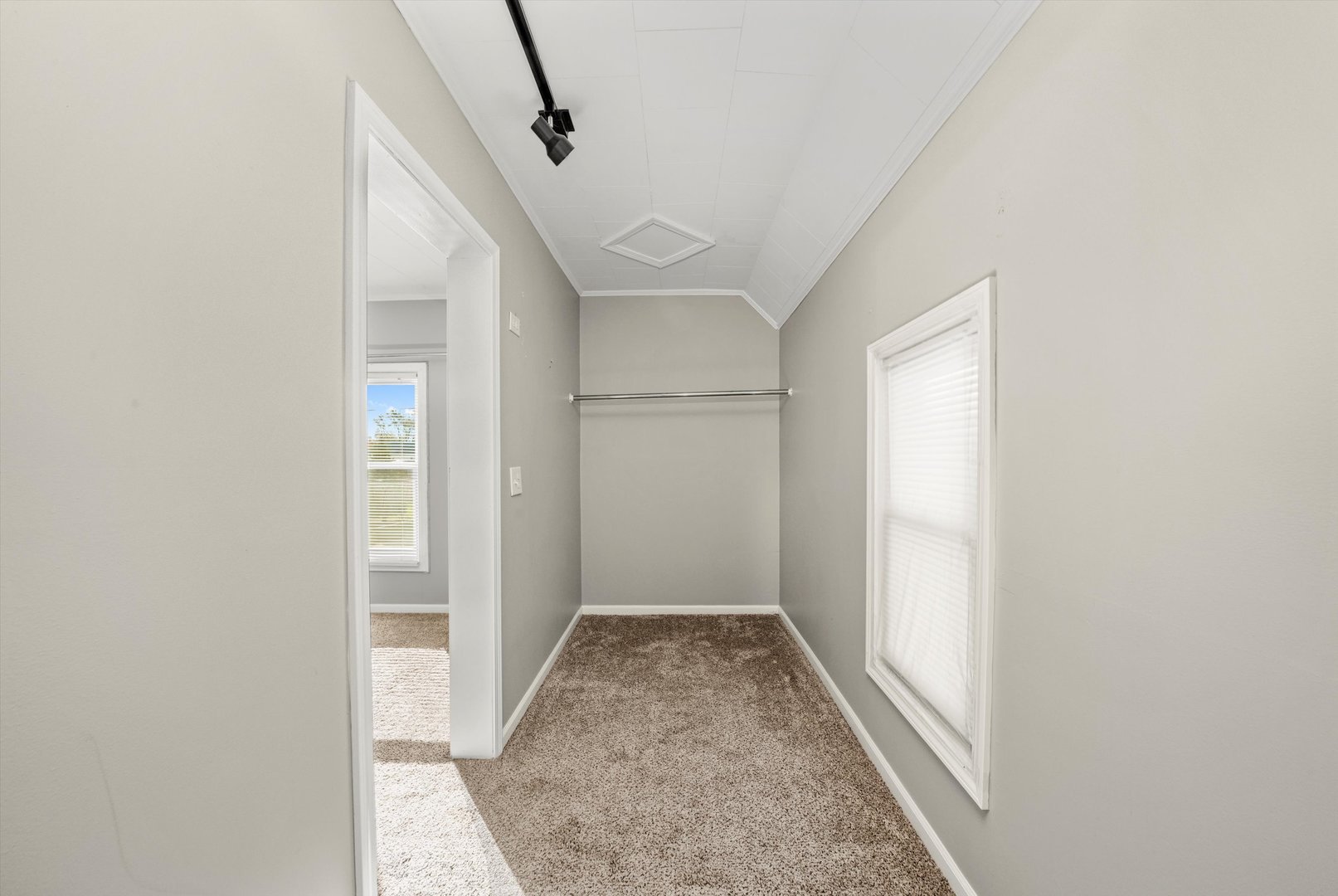 315 W 5th Street, Belvidere, IL 61008