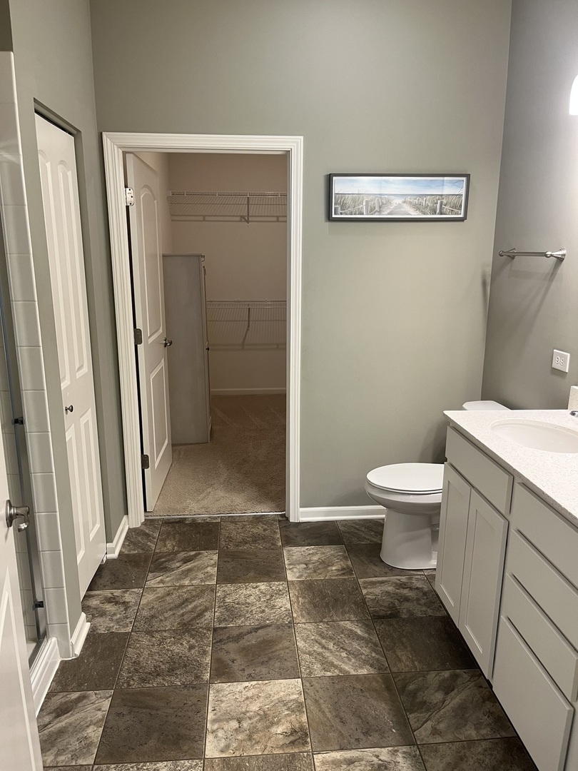 1732 Southern Circle #1732, Pingree Grove, IL 60140