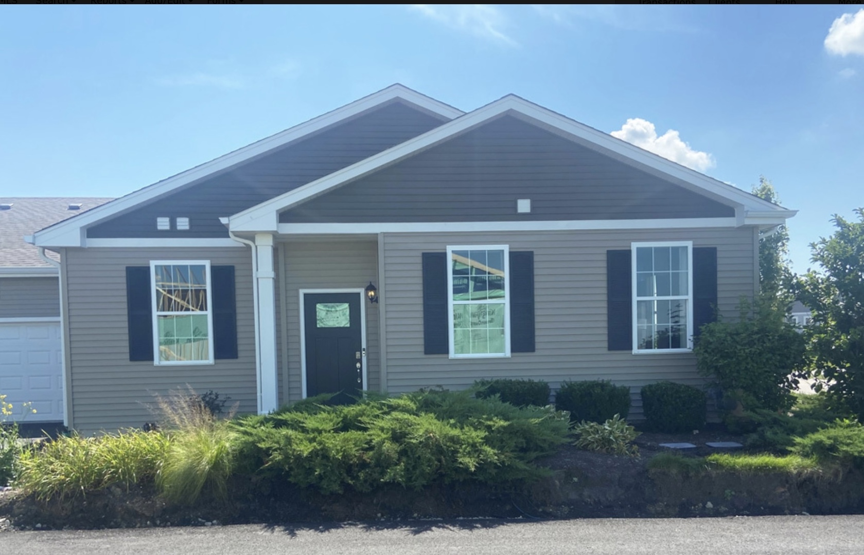 1732 Southern Circle #1732, Pingree Grove, IL 60140