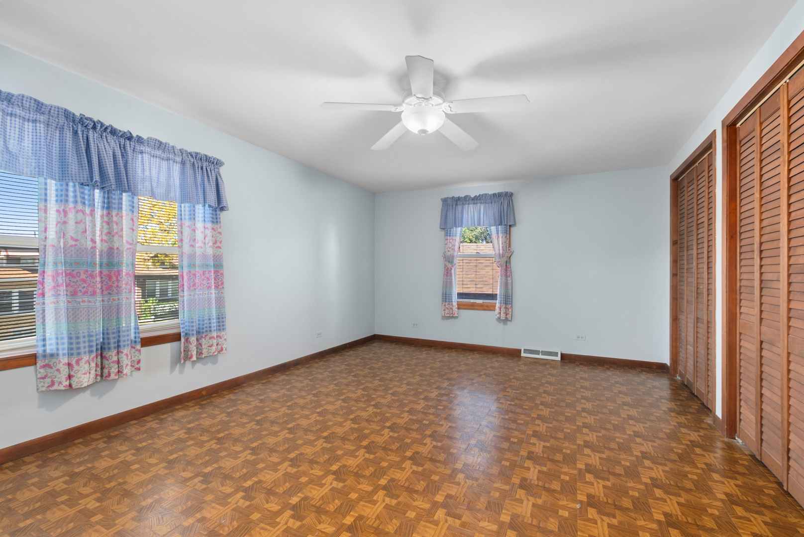 6621 S Kilpatrick Avenue, Chicago, IL 60629