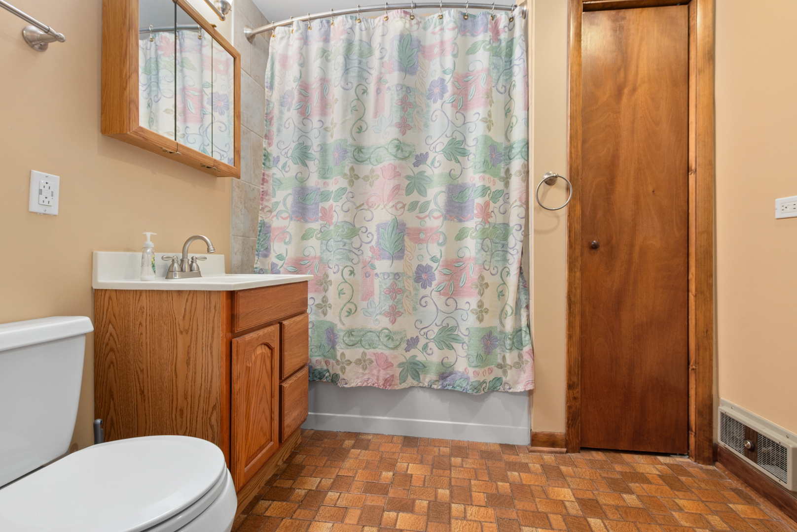 6621 S Kilpatrick Avenue, Chicago, IL 60629