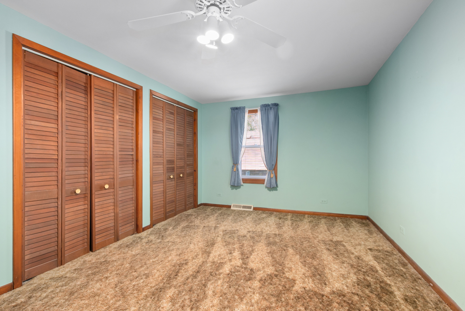 6621 S Kilpatrick Avenue, Chicago, IL 60629