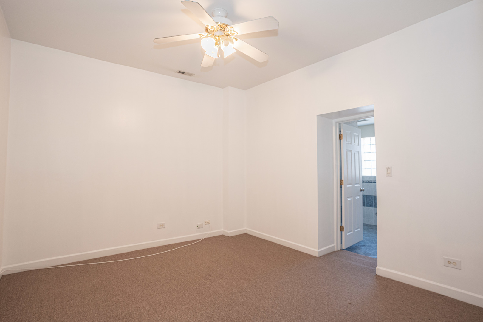 3710 N Halsted Street #2, Chicago, IL 60613
