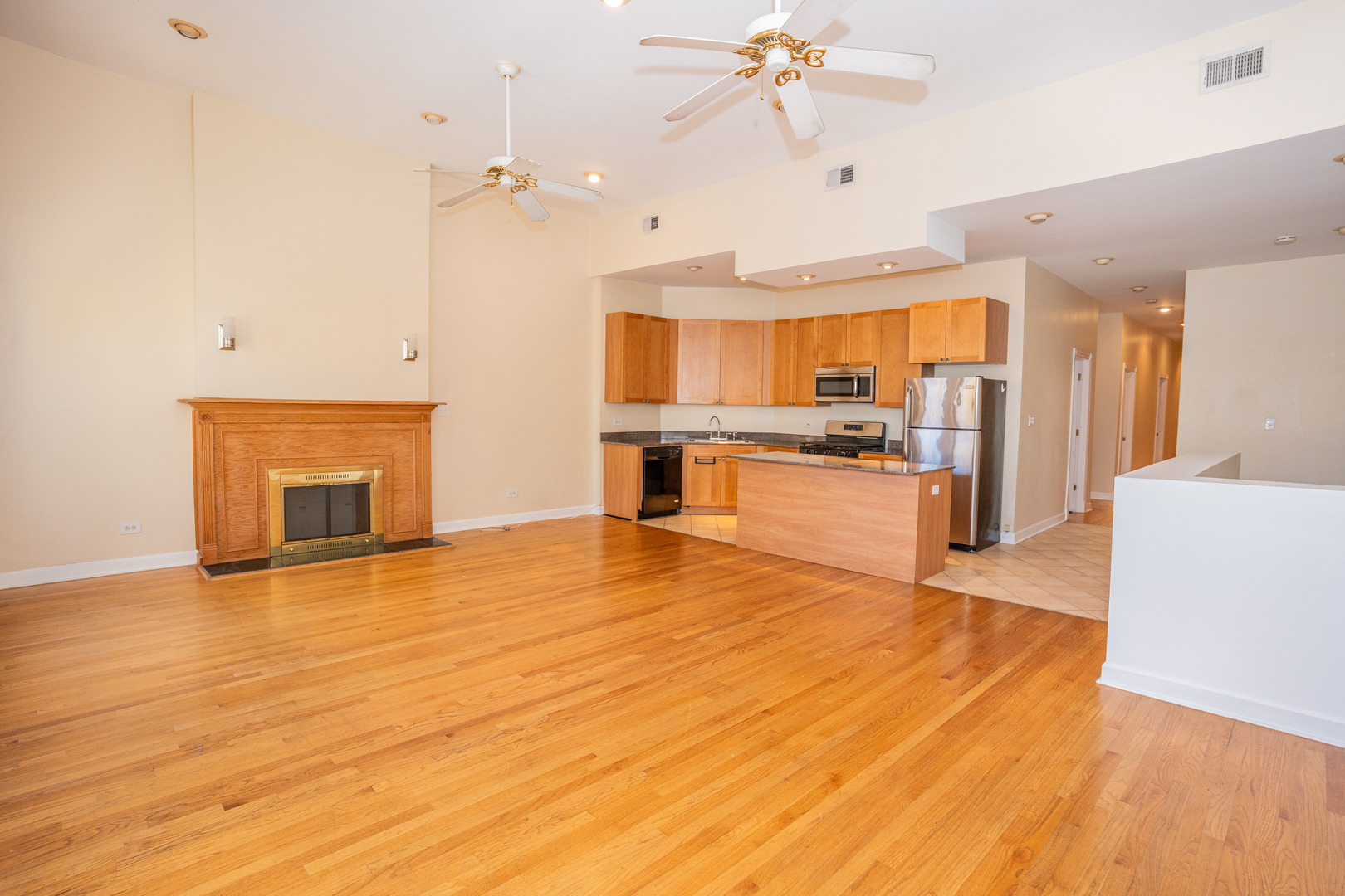 3710 N Halsted Street #2, Chicago, IL 60613