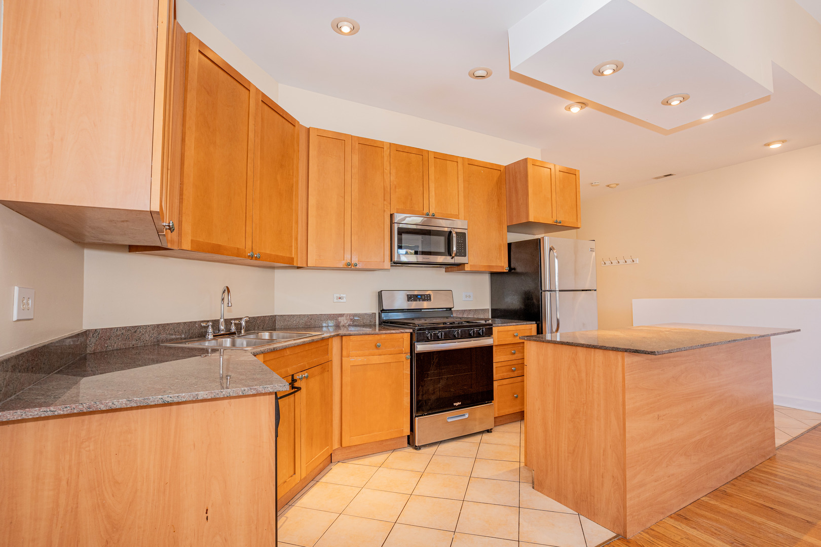 3710 N Halsted Street #2, Chicago, IL 60613