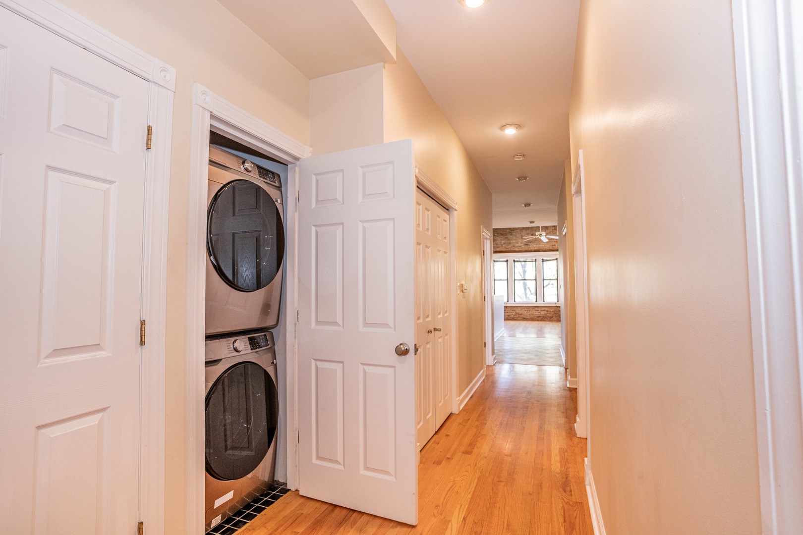 3710 N Halsted Street #2, Chicago, IL 60613