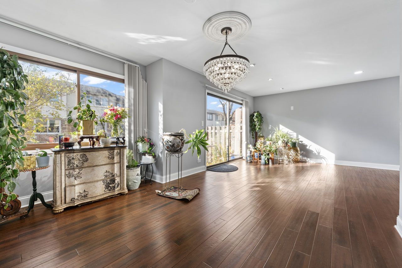 430 Swan Court, Deerfield, IL 60015