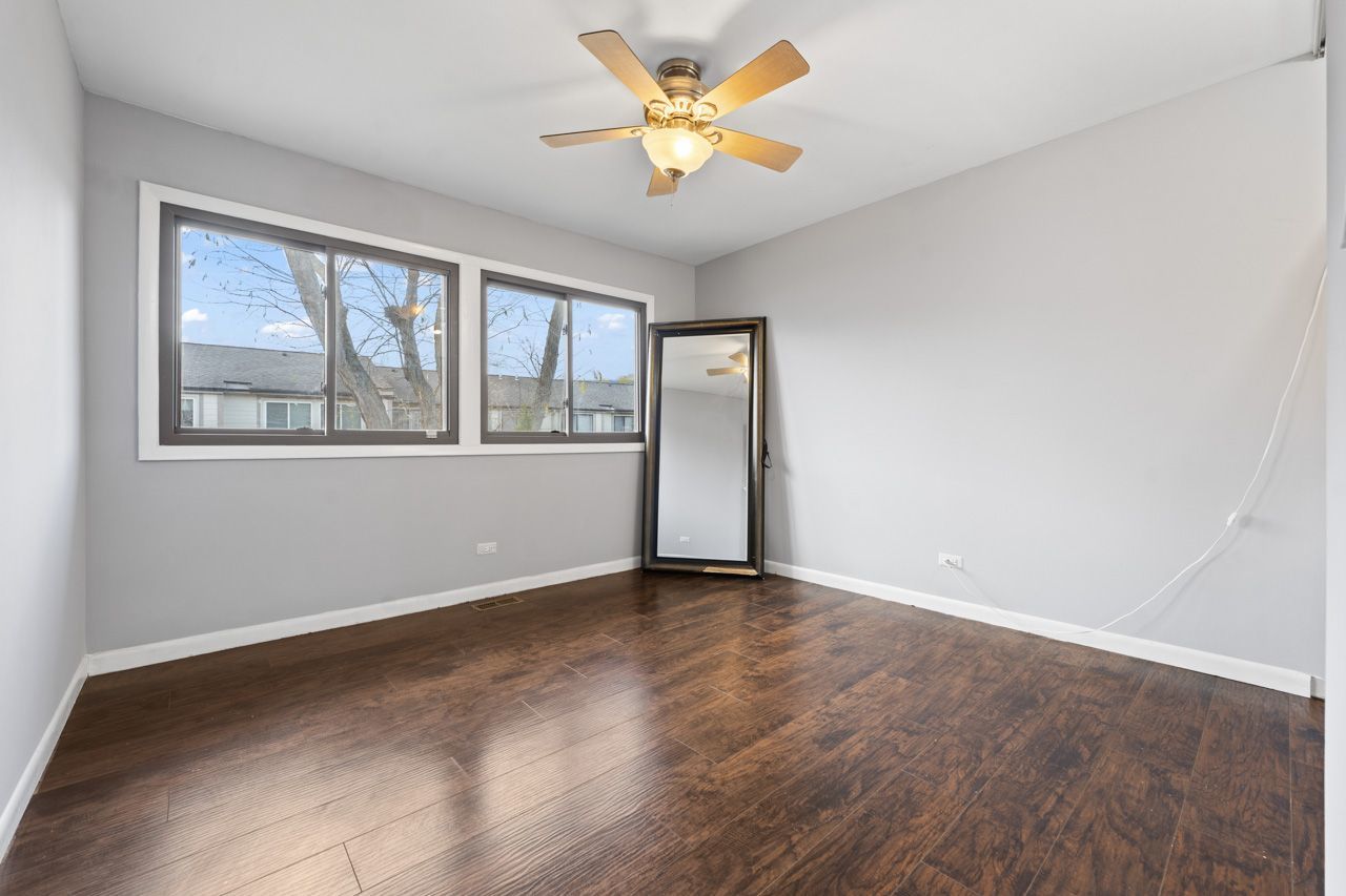 430 Swan Court, Deerfield, IL 60015