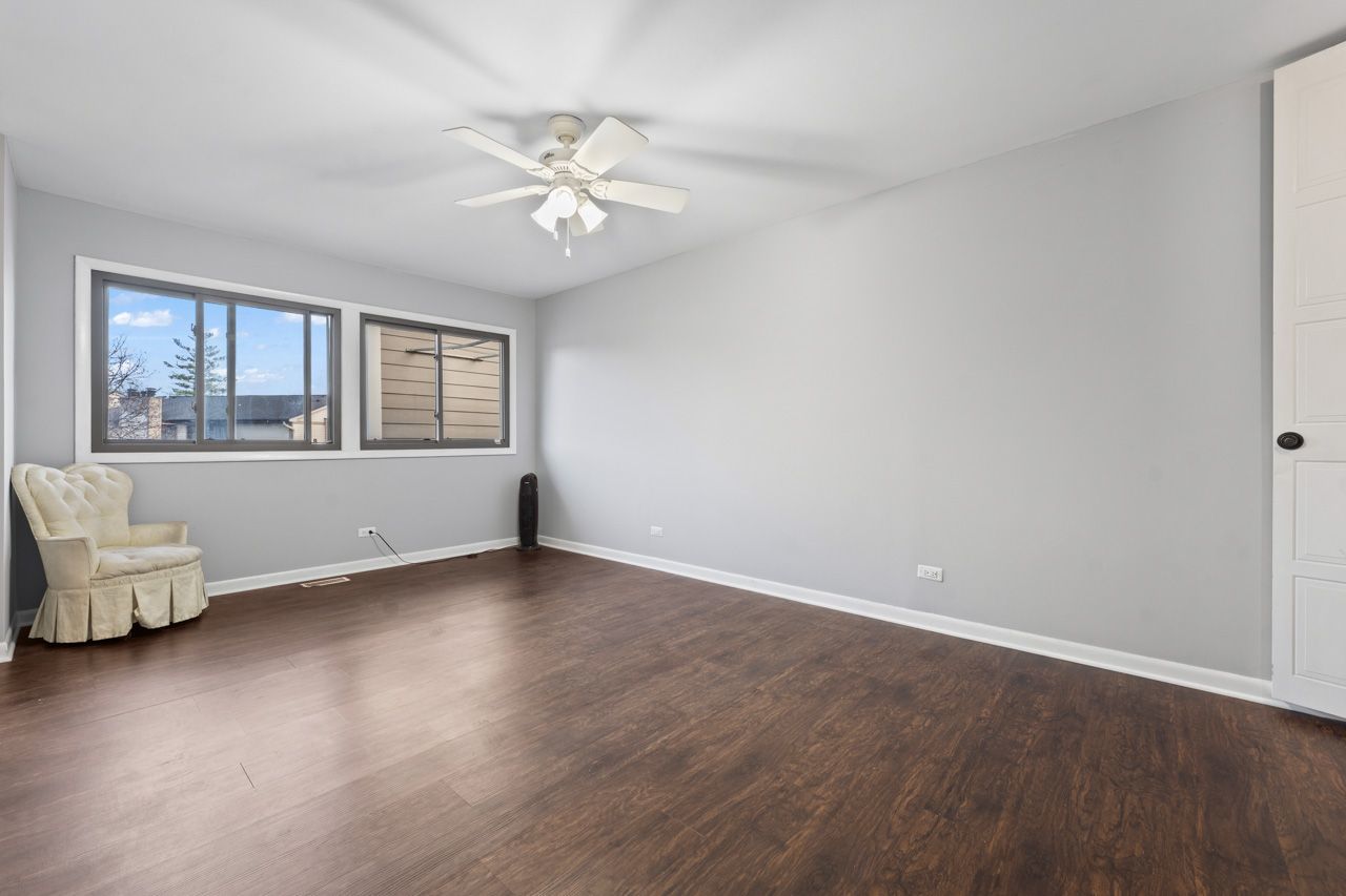 430 Swan Court, Deerfield, IL 60015