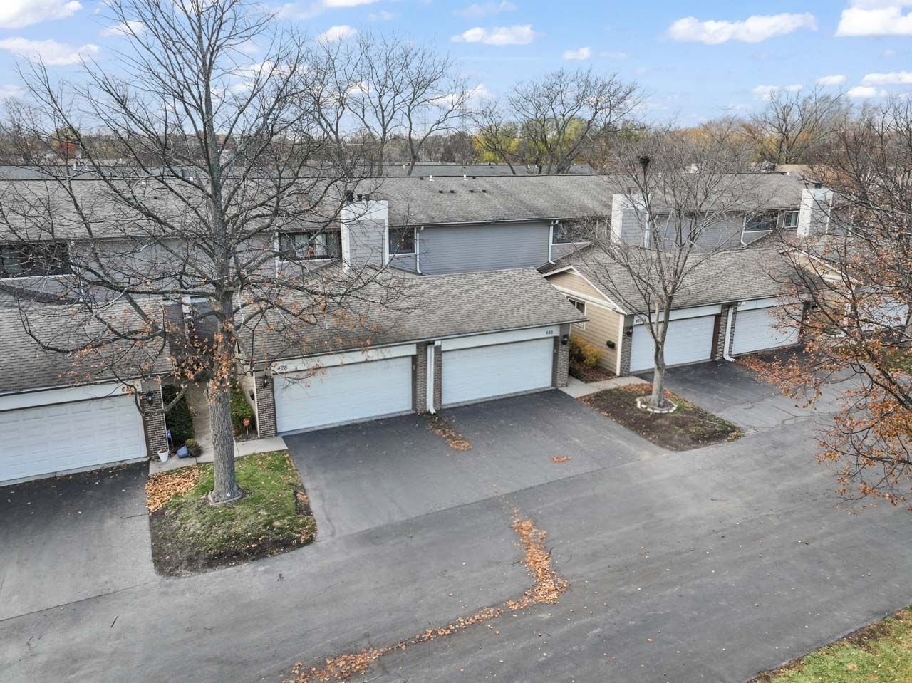 430 Swan Court, Deerfield, IL 60015