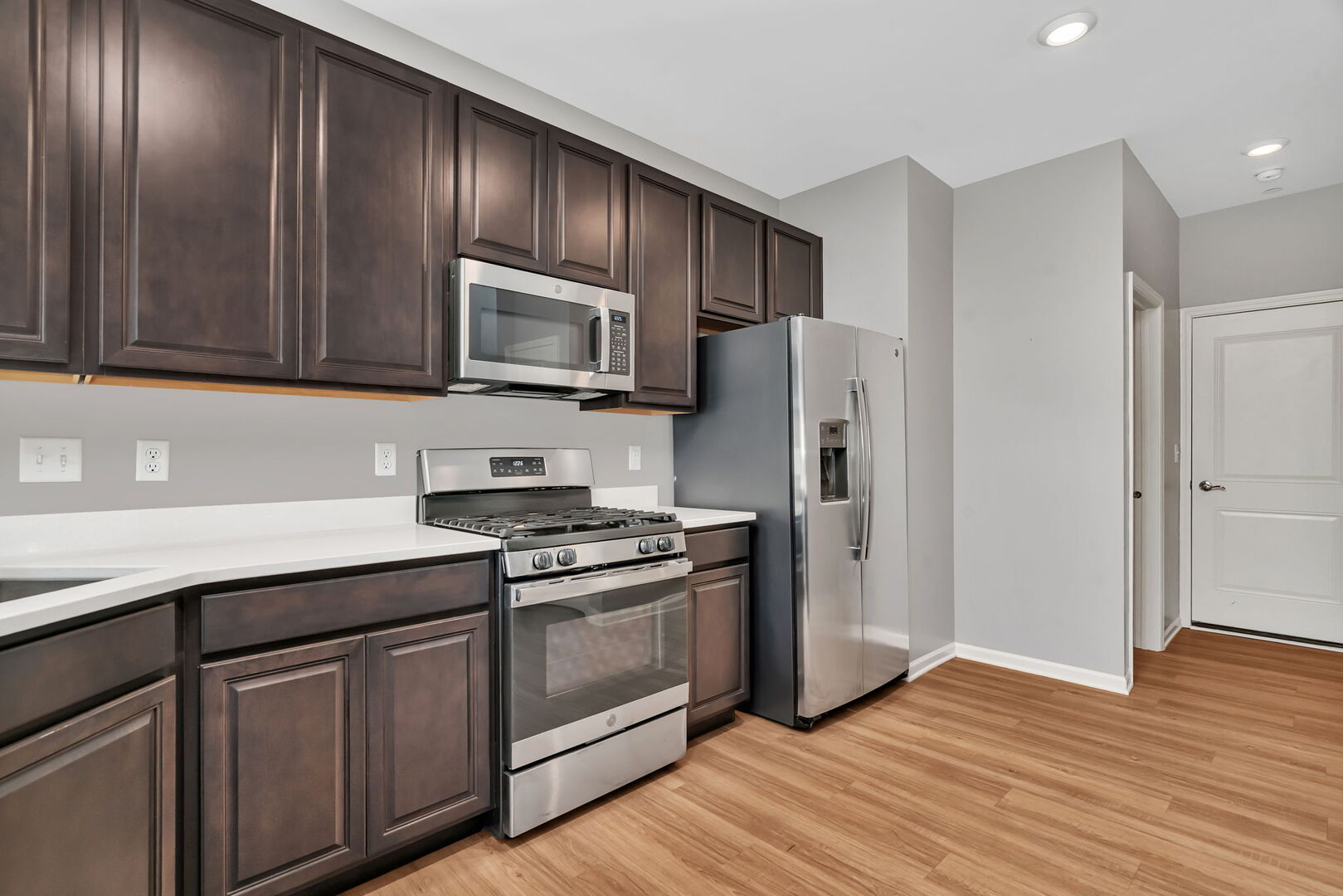 1334 Hawk Hollow Drive, Yorkville, IL 60560