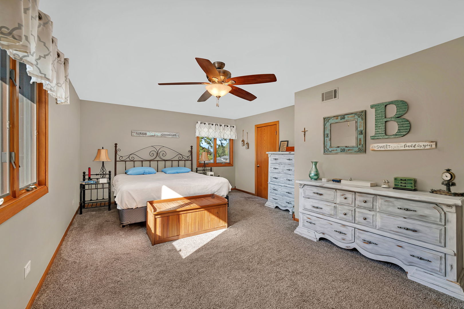 830 Wagon Drive, New Lenox, IL 60451