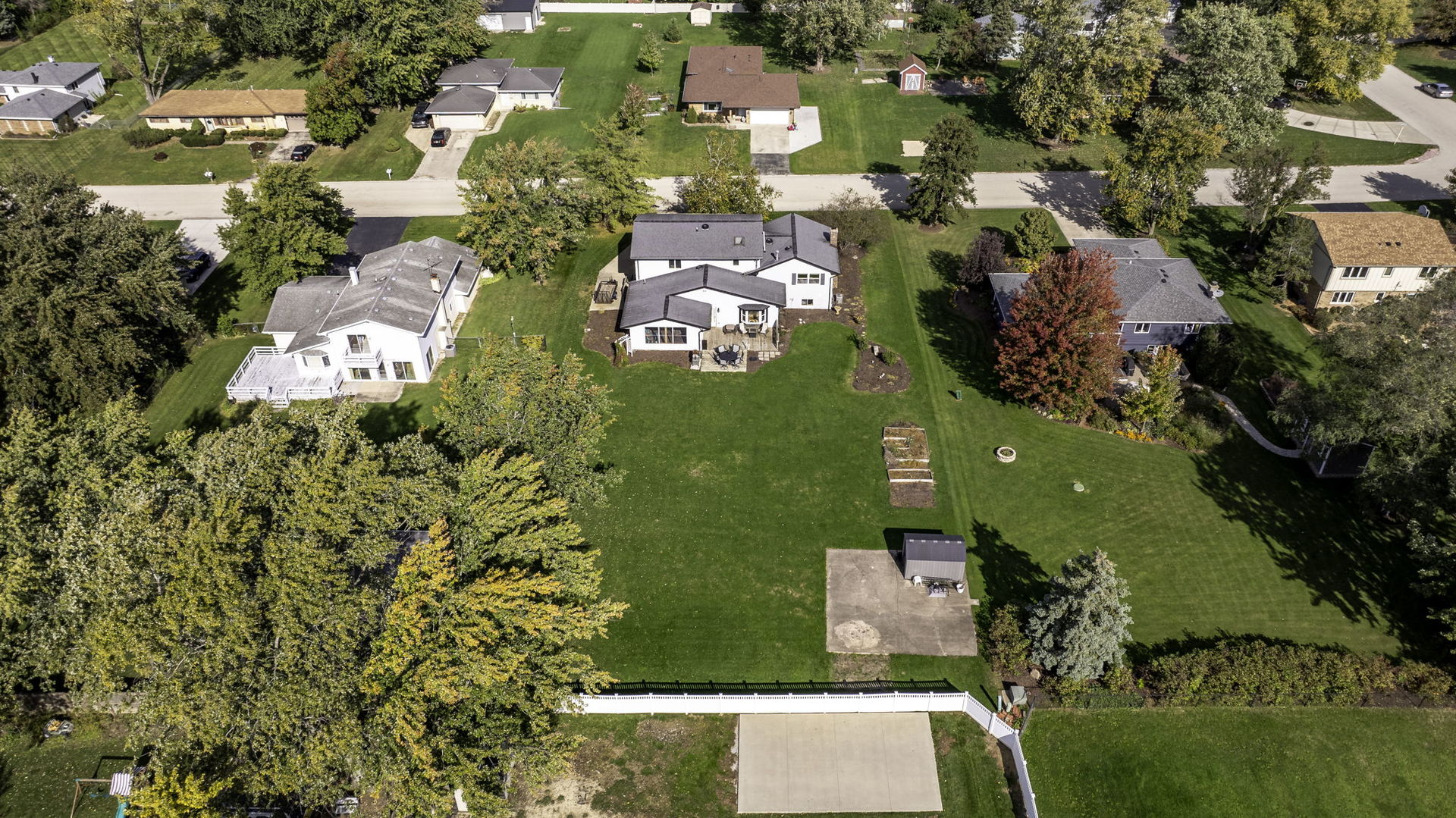 830 Wagon Drive, New Lenox, IL 60451