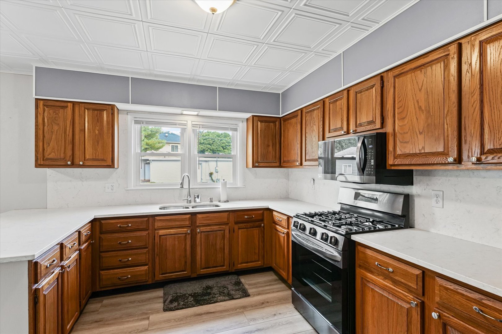 601 W Main Street, Clinton, IL 61727