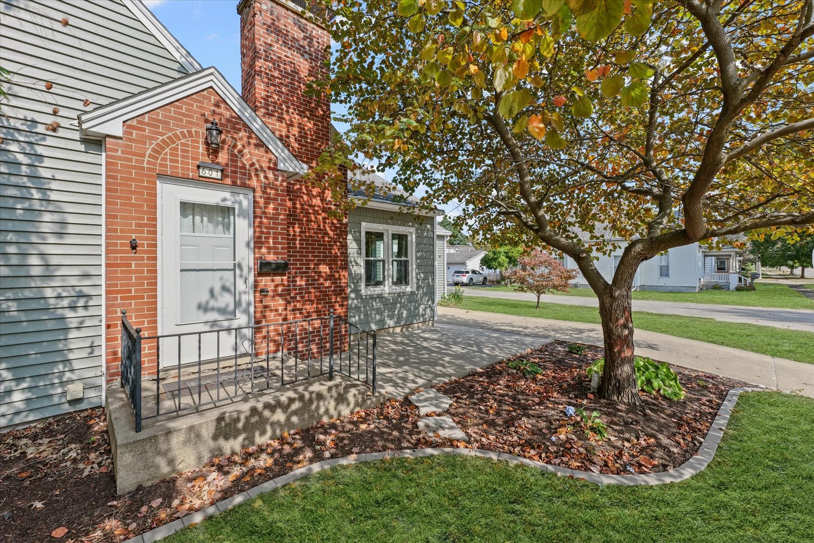 601 W Main Street, Clinton, IL 61727