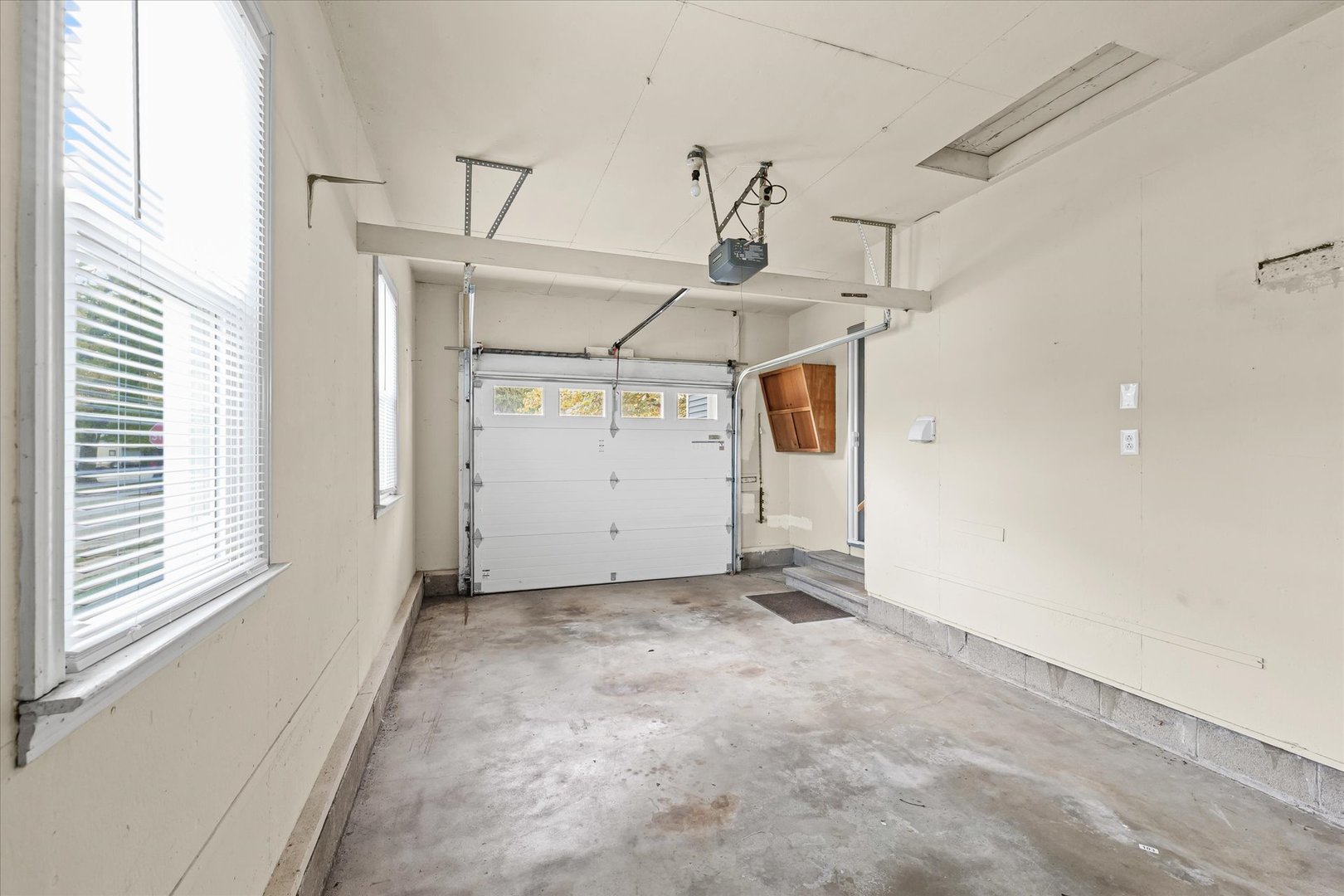 601 W Main Street, Clinton, IL 61727