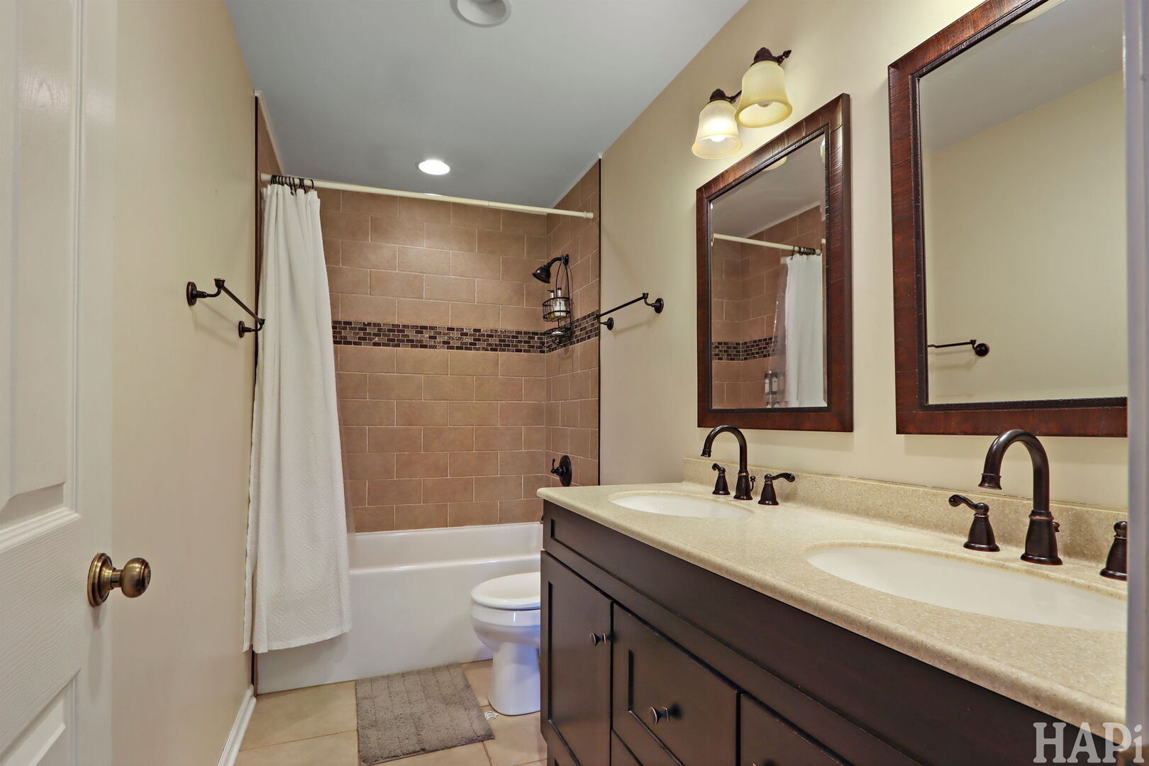 2817 Weld Road, Elgin, IL 60124