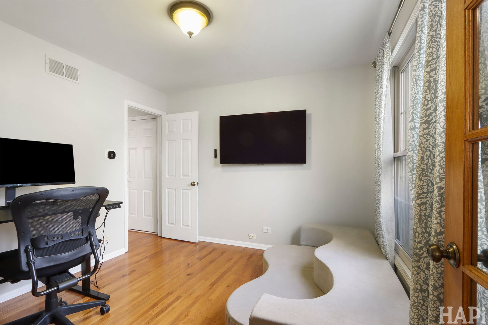 2817 Weld Road, Elgin, IL 60124