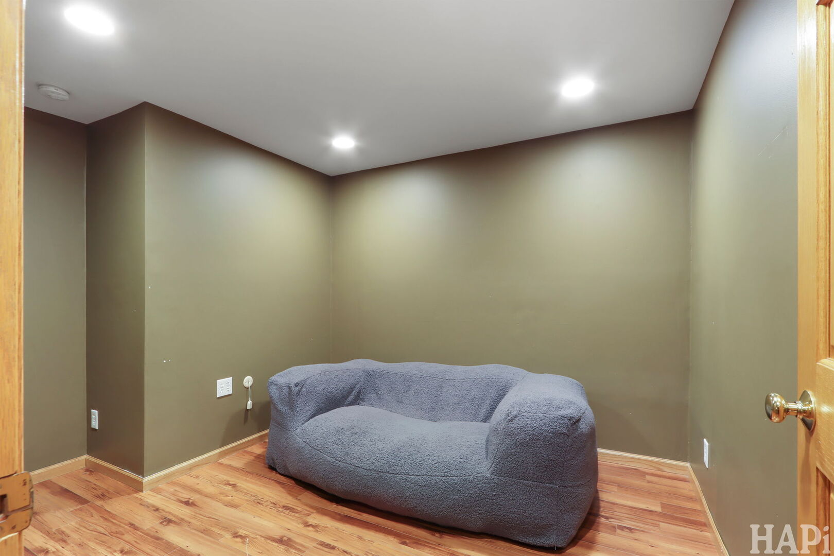 2817 Weld Road, Elgin, IL 60124