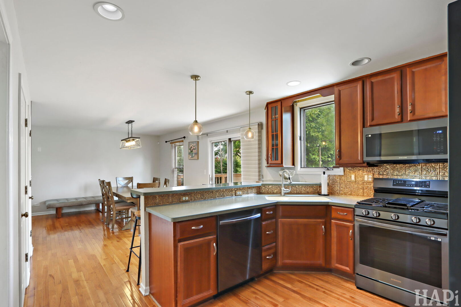 2817 Weld Road, Elgin, IL 60124