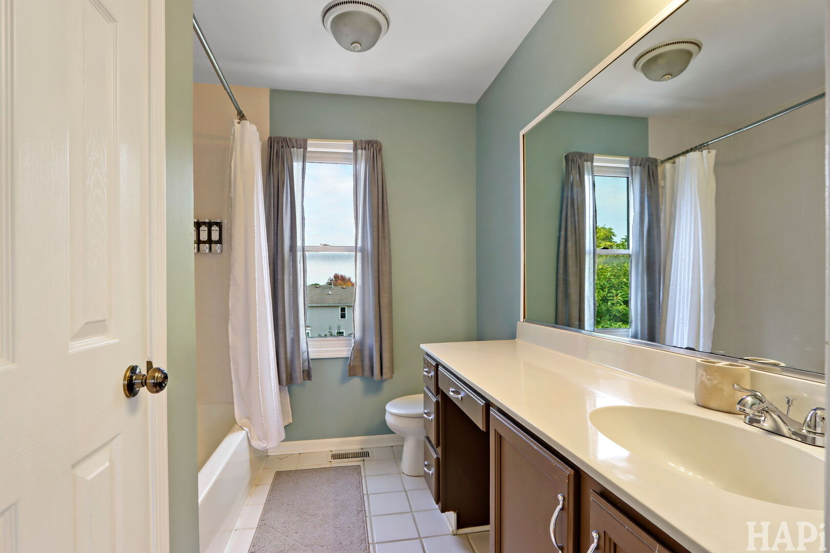 2817 Weld Road, Elgin, IL 60124