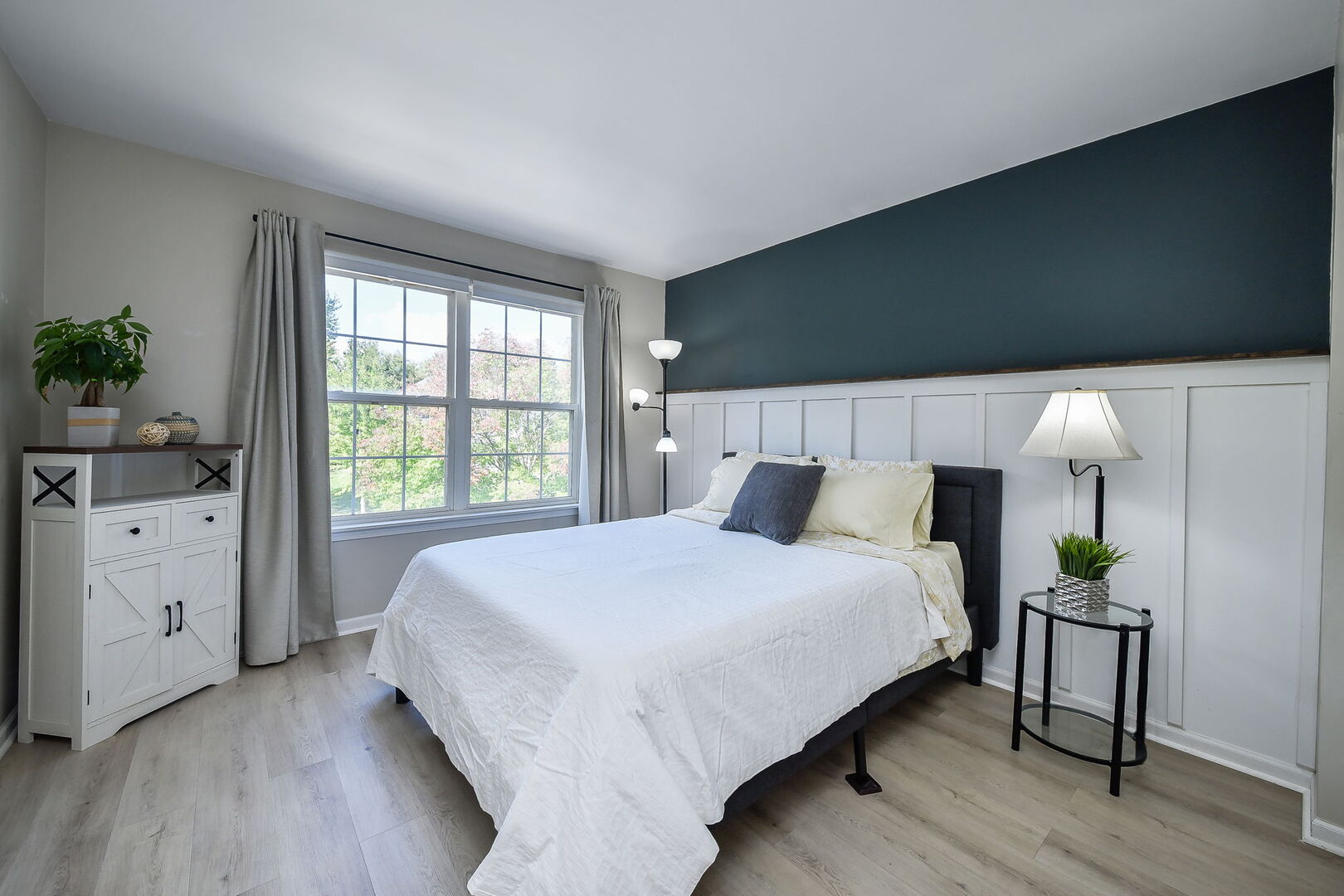 816 Woodewind Drive #816, Naperville, IL 60563