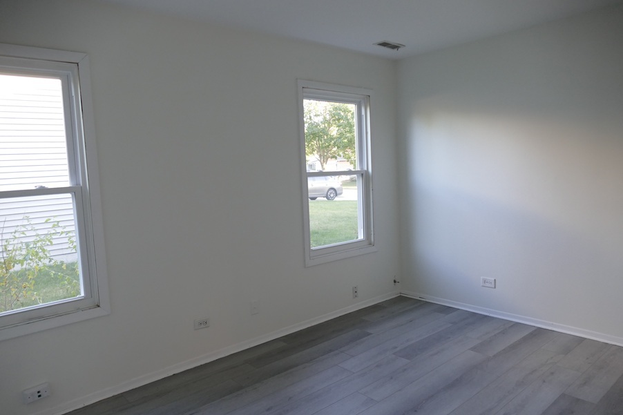 1076 CRESTWOOD Lane, Bolingbrook, IL 60440