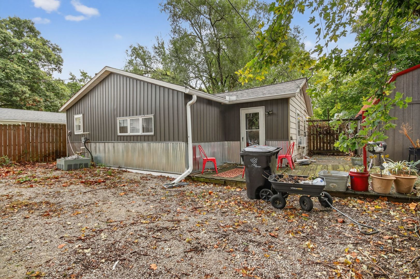 1216 S Oak Street, Bloomington, IL 61701