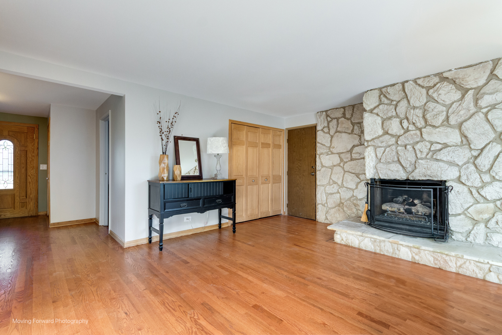 1453 Armstrong Lane, Elk Grove Village, IL 60007